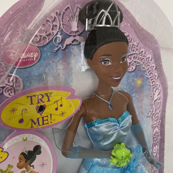 Disney Princess Tiana Doll The Princess and The Frog - Picture 11 of 15